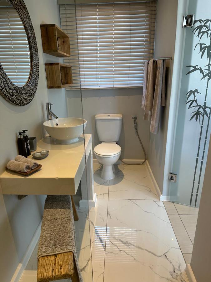 Mes Amis Beach Guest House Уилдернесс Экстерьер фото